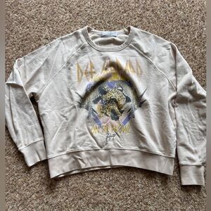 DayDreamer Def Leppard Graphic Crew Sweatshirt - size Xsmall